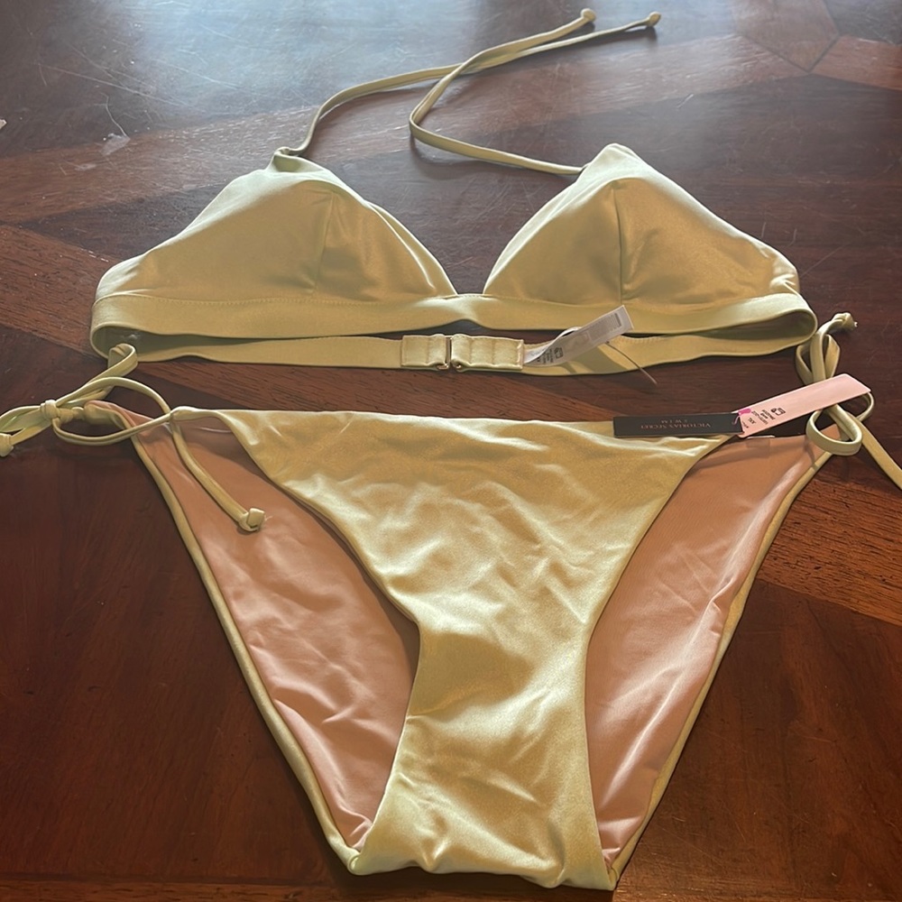 2 piece Victoria bikini set both top and bottom size 2x